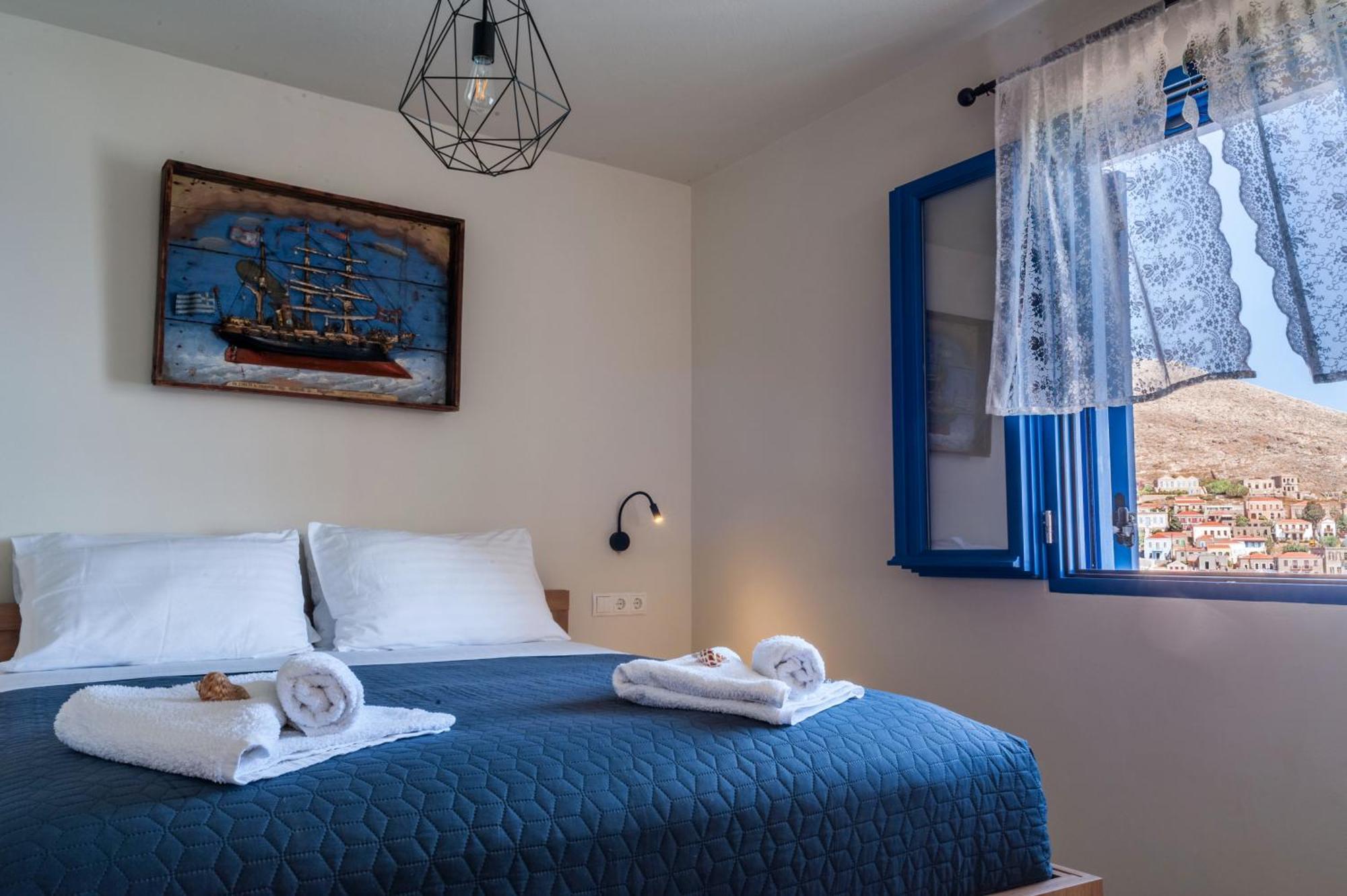 Porphyra Studio Chalki Town Phòng bức ảnh